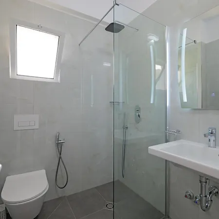 Pargua Apartament *